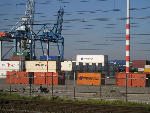 Containers Pernis