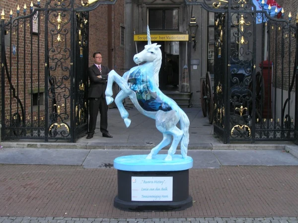 Eenhoorn, 2009, hoogte 160